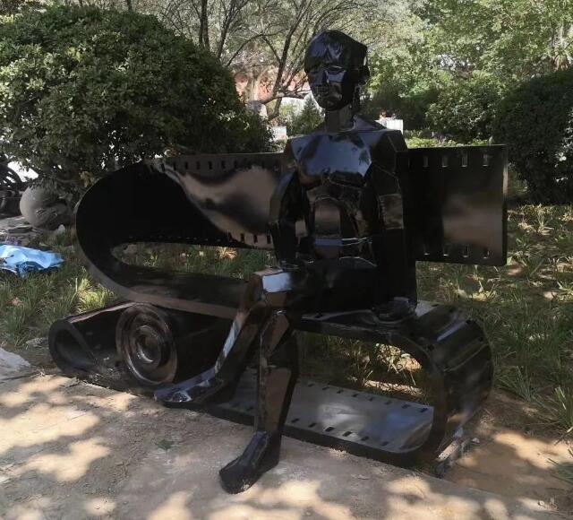 不锈钢切面人物(wù)雕塑胶卷座椅