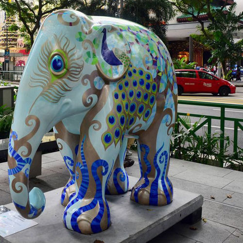 彩绘玻璃钢大象雕塑