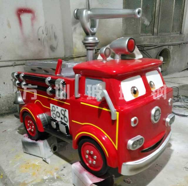 玻璃钢卡通消防車(chē)雕塑